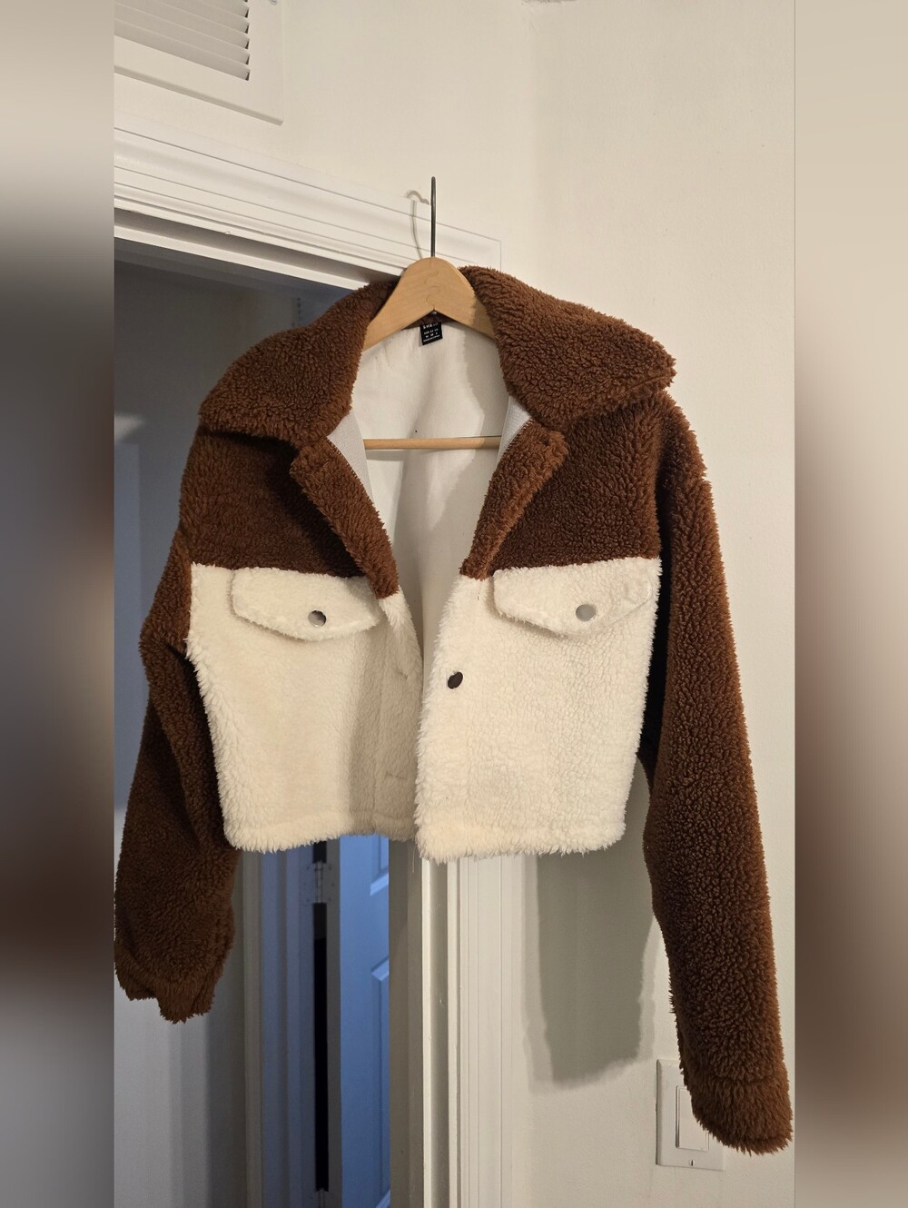 Brown & Cream Teddy Sherpa Cropped Jacker Size Medium